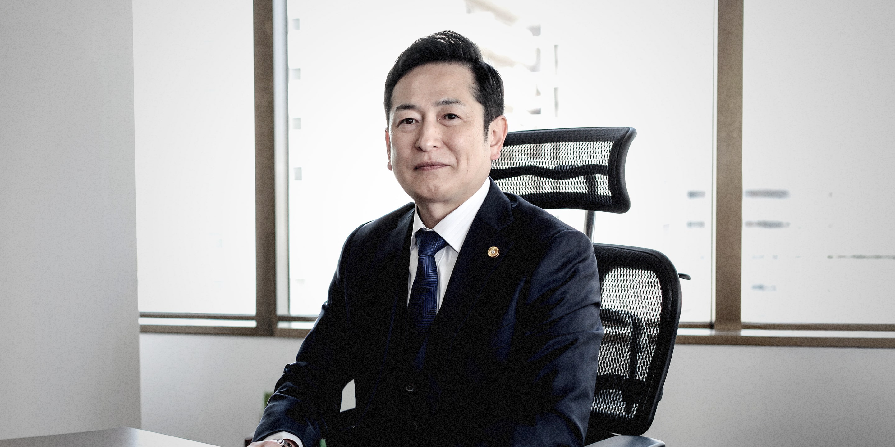 代表弁護士 佐藤英之